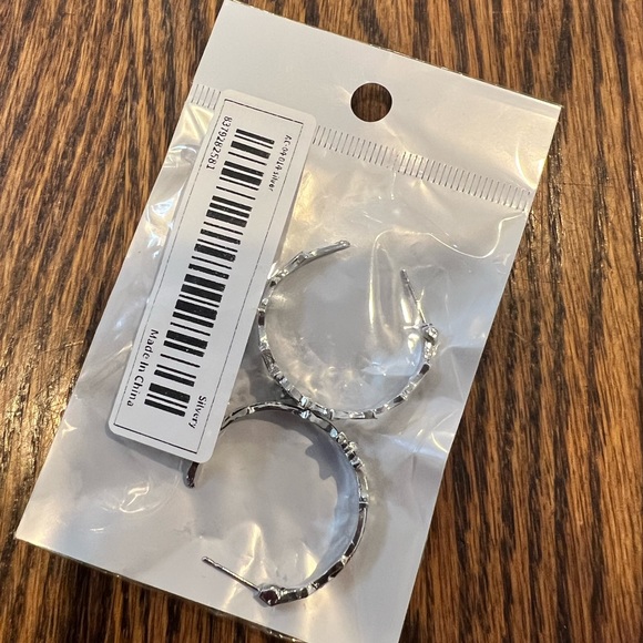 Bat hoops - Picture 3 of 3